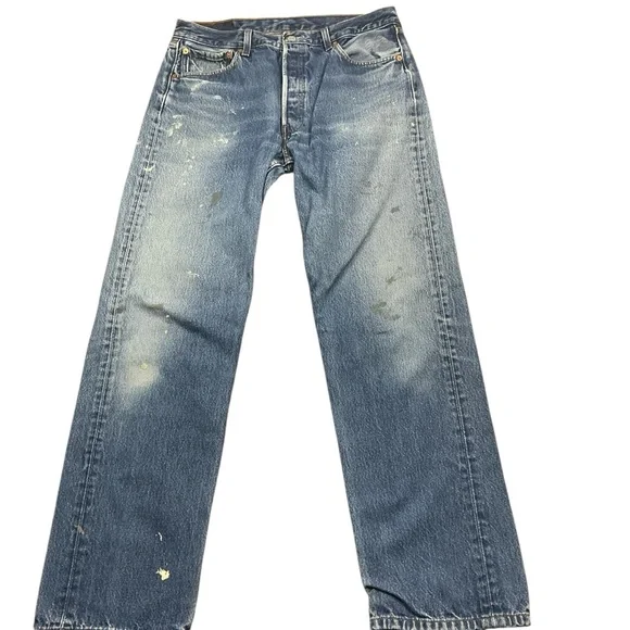 Vintage Levi’s 501 button fly medium wash straight leg jeans 31 x 30 - Picture 2 of 9